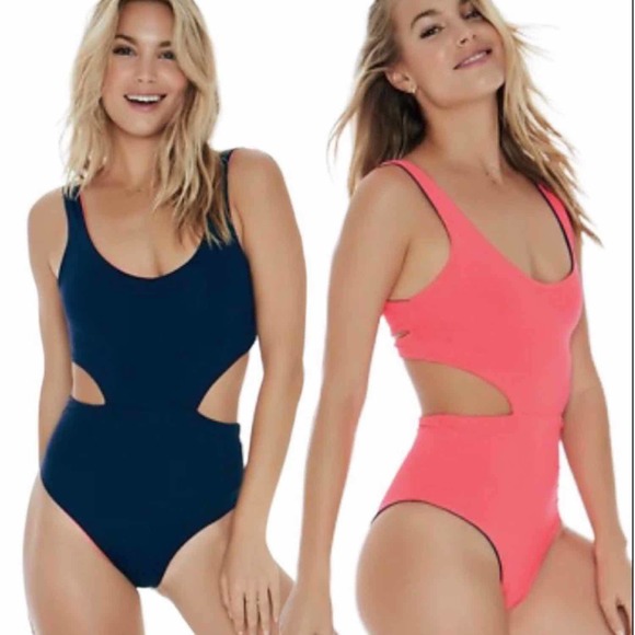L*Space Rita One Piece Reversible Navy Pink Size 8 Bitsy Cut - Picture 1 of 9